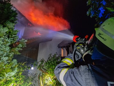 Dachstuhlbrand Mehrfamilienhaus 2