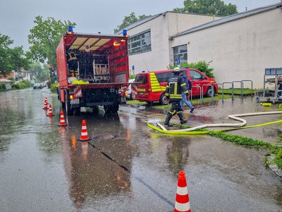 Wasser im Technikkeller Schwimmbad